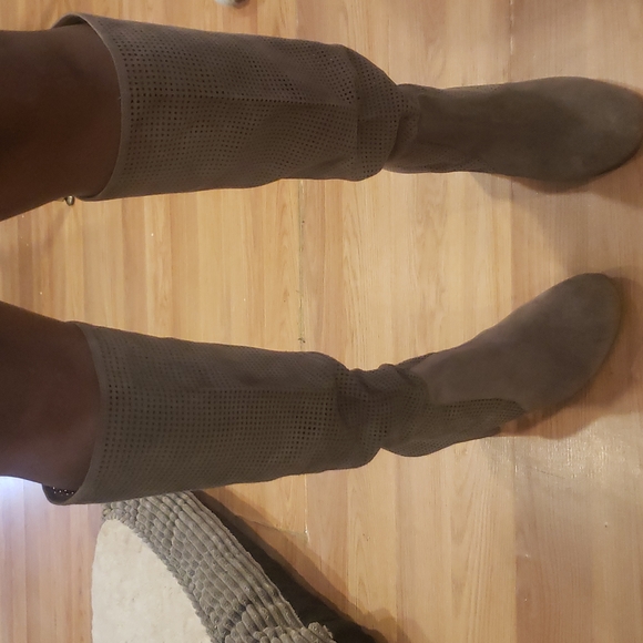 BRUNCH - Picture 4 of 4